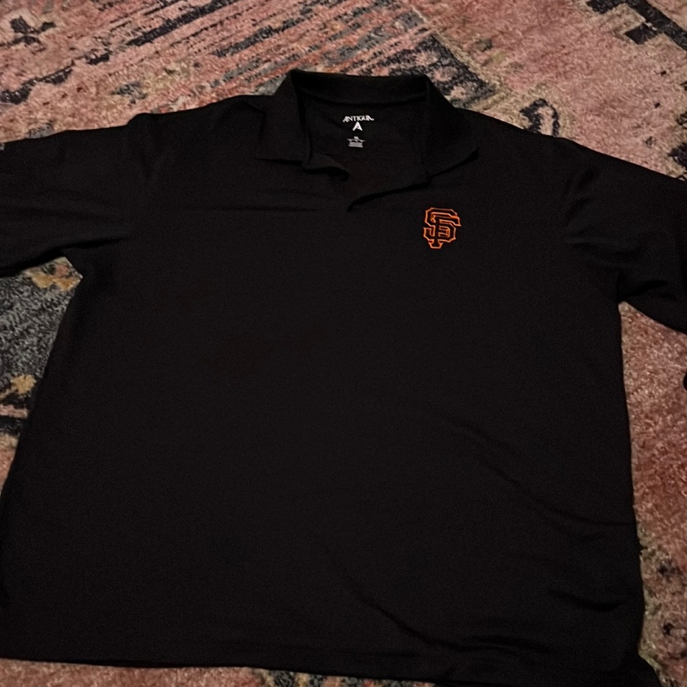 A mens polo giants black shirt! Size XL